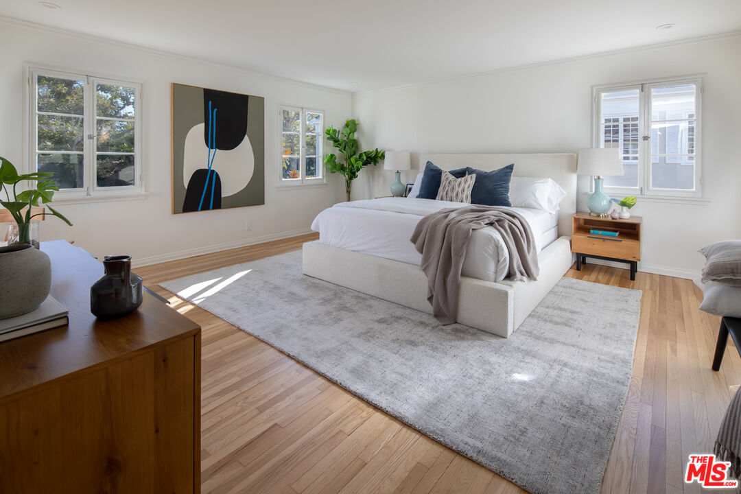 712 Walden Dr