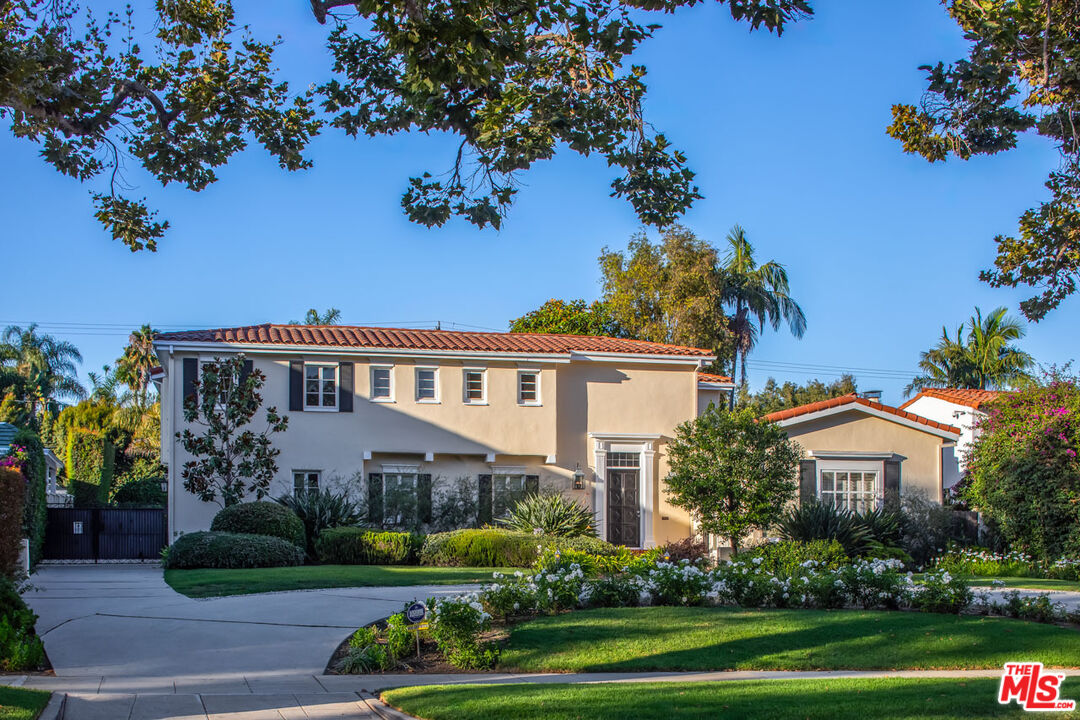 712 Walden Dr