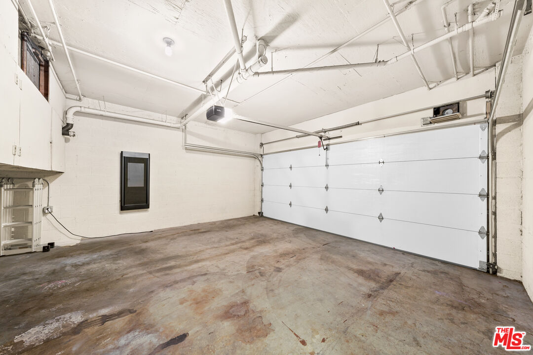 1132 19th St Unit: 3
