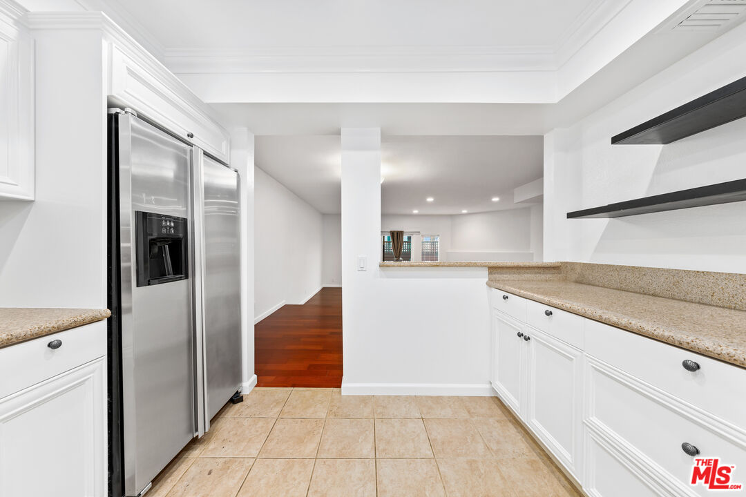 1132 19th St Unit: 3