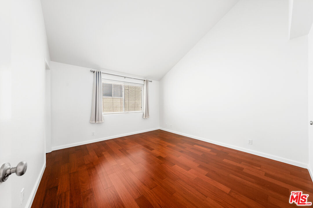 1132 19th St Unit: 3