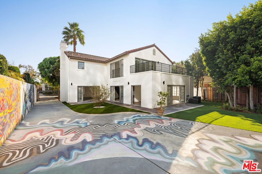 6111 Warner Dr