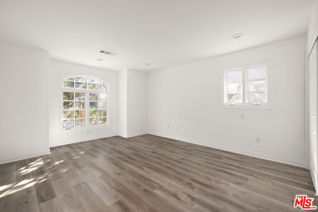 6111 Warner Dr