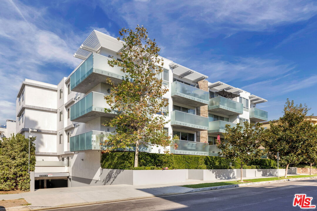 12045 Guerin St Unit: PH3