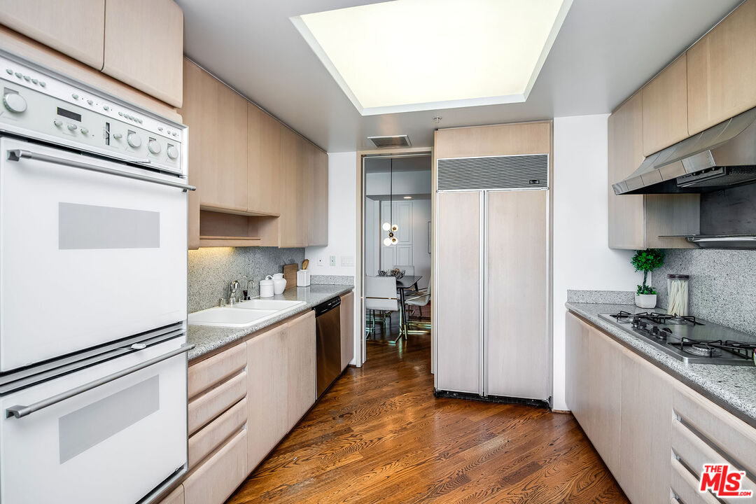 10490 Wilshire Blvd Unit: 1805