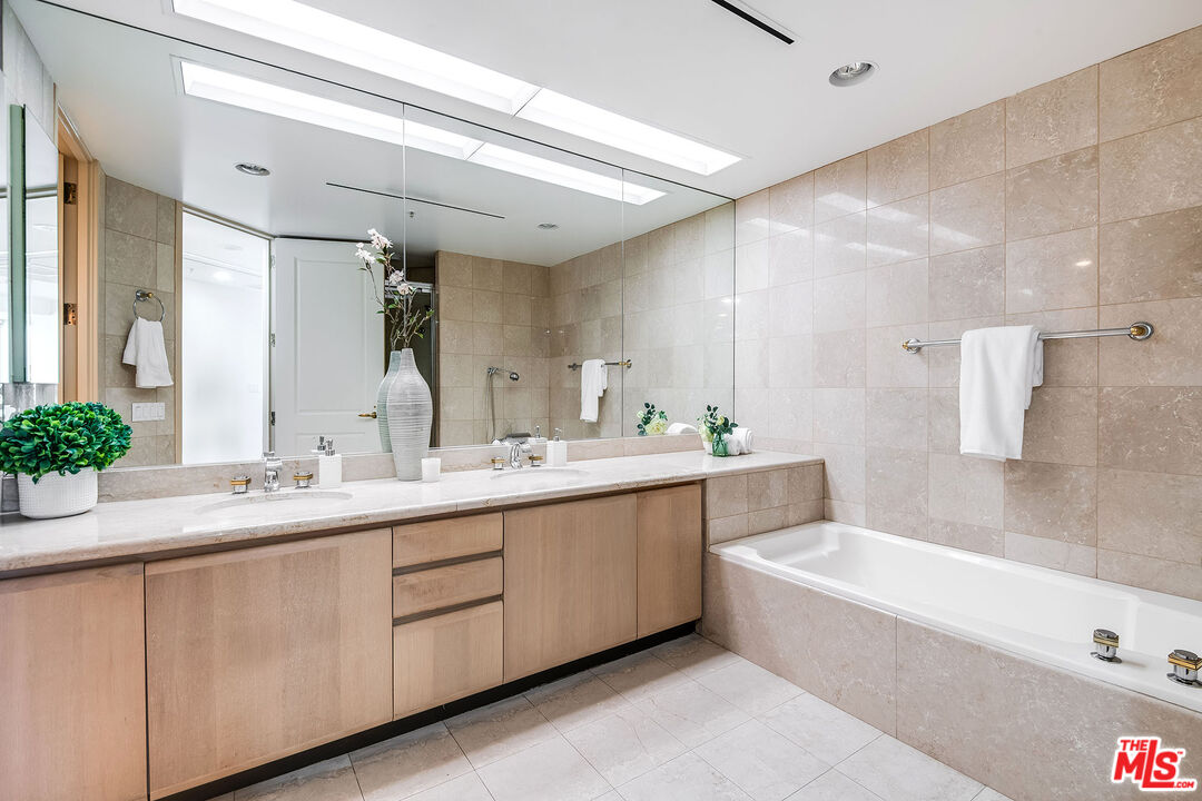 10490 Wilshire Blvd Unit: 1805