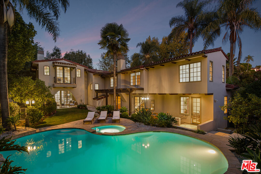 1125 San Ysidro Dr