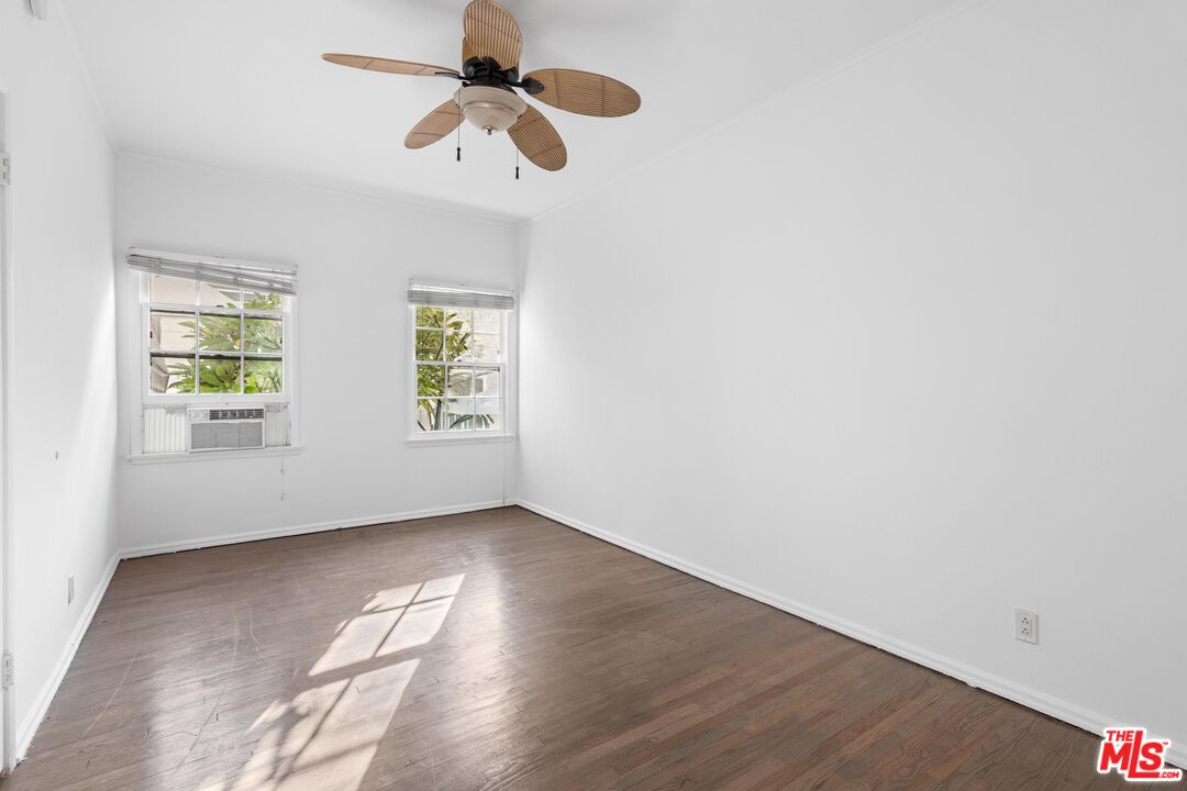 963 N Doheny Dr Unit: 3/4