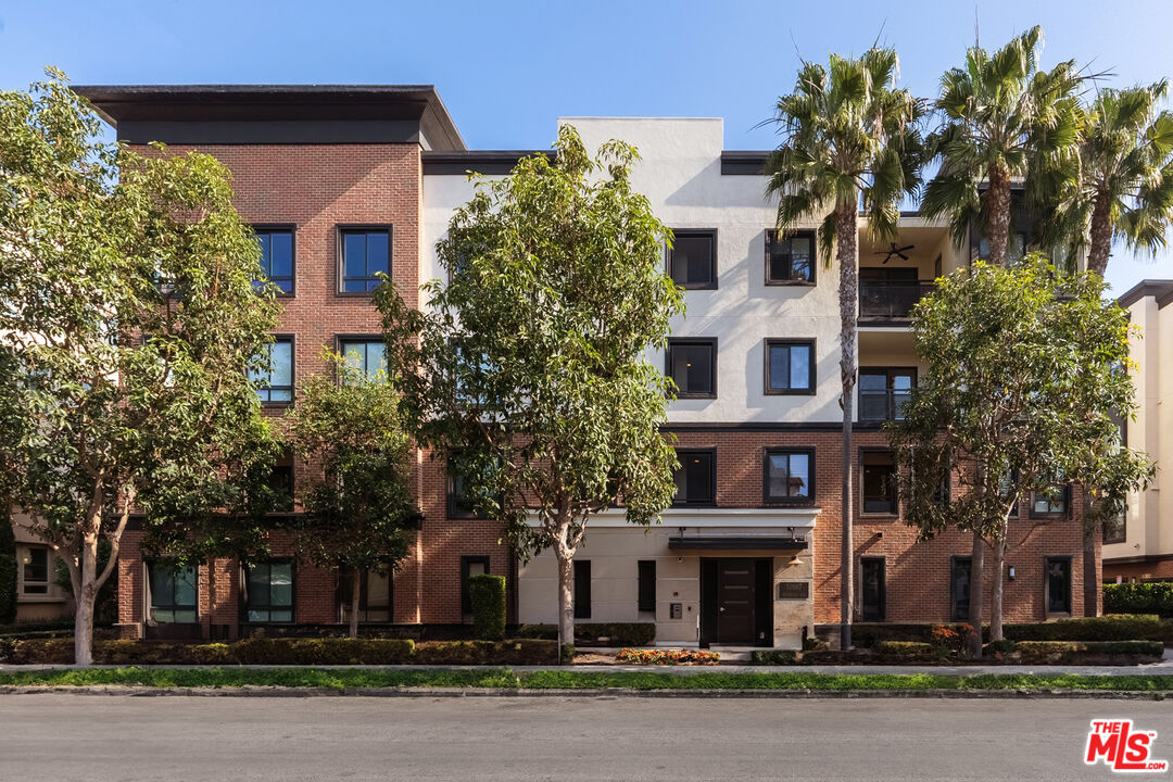 12887 Runway Rd Unit: 3