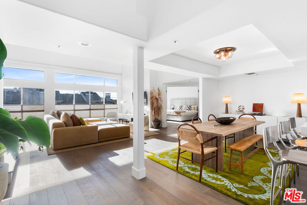 11690 Montana Ave Unit: PH303