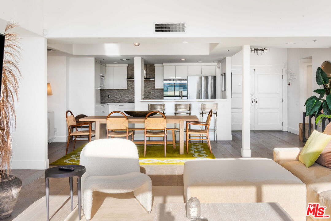11690 Montana Ave Unit: PH303