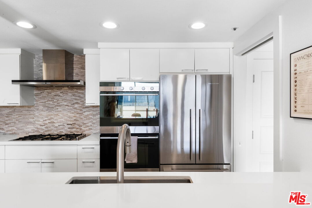 11690 Montana Ave Unit: PH303