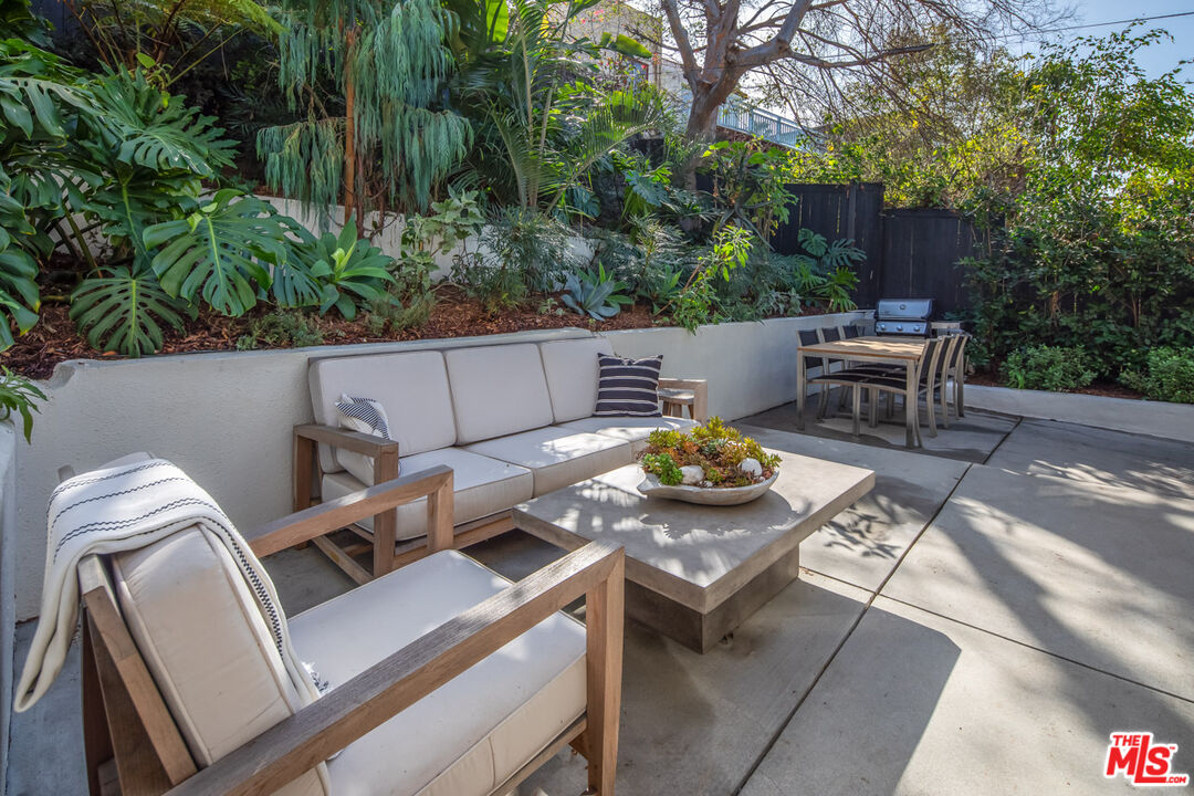 1132 Princeton Dr