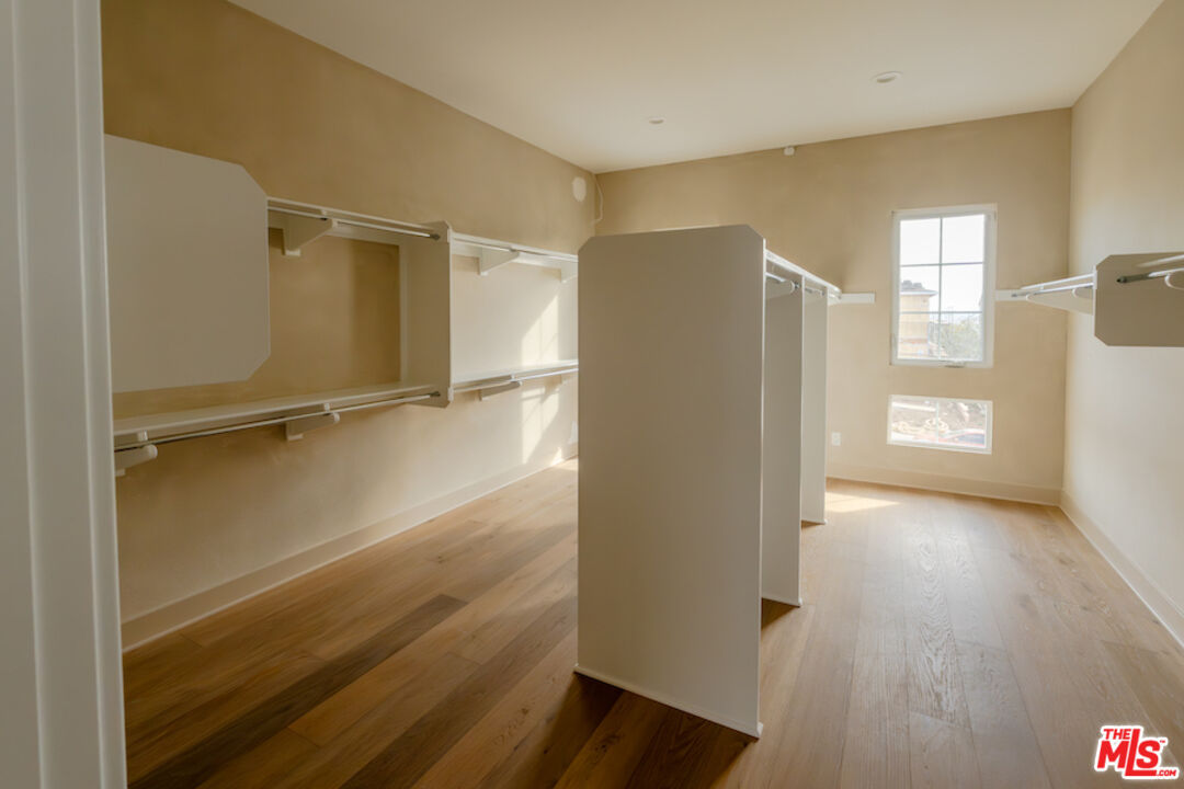 20507 W Edgewood Ct