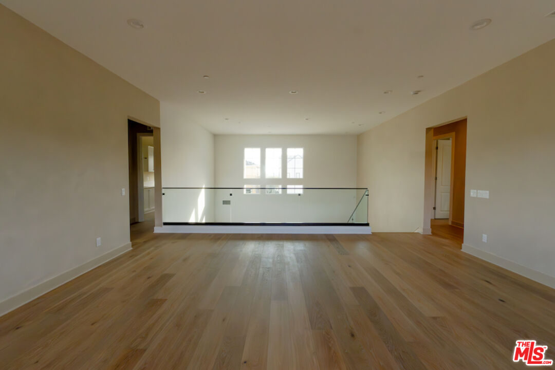 20507 W Edgewood Ct