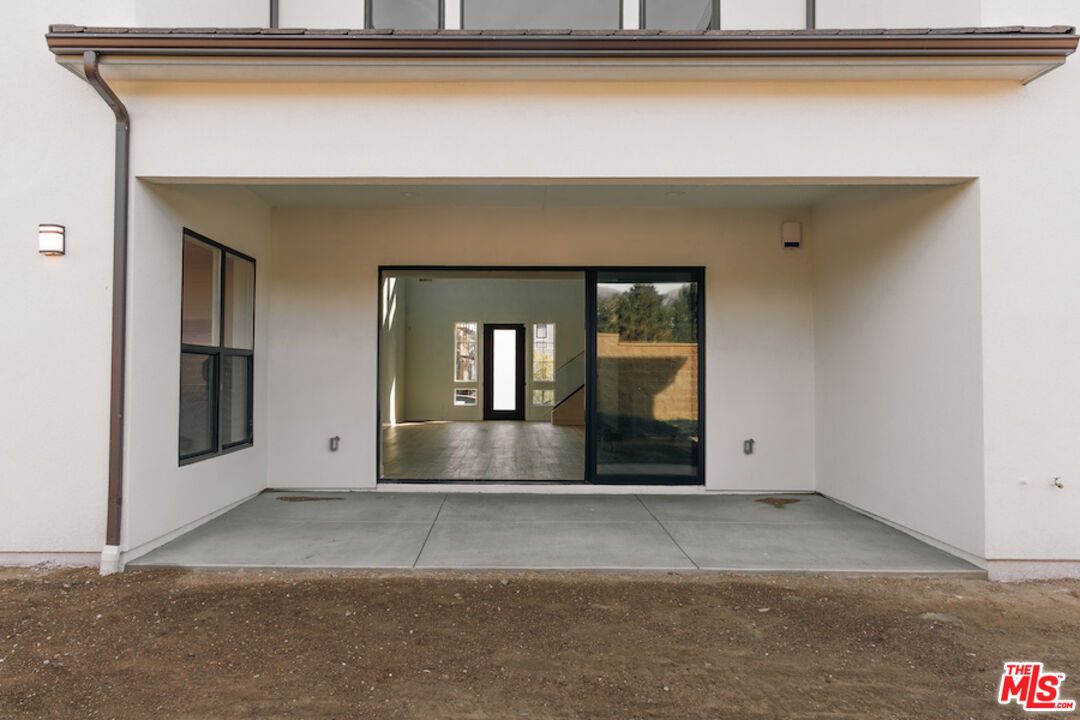20507 W Edgewood Ct