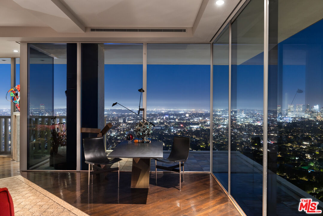 9255 Doheny Rd Unit: 2502