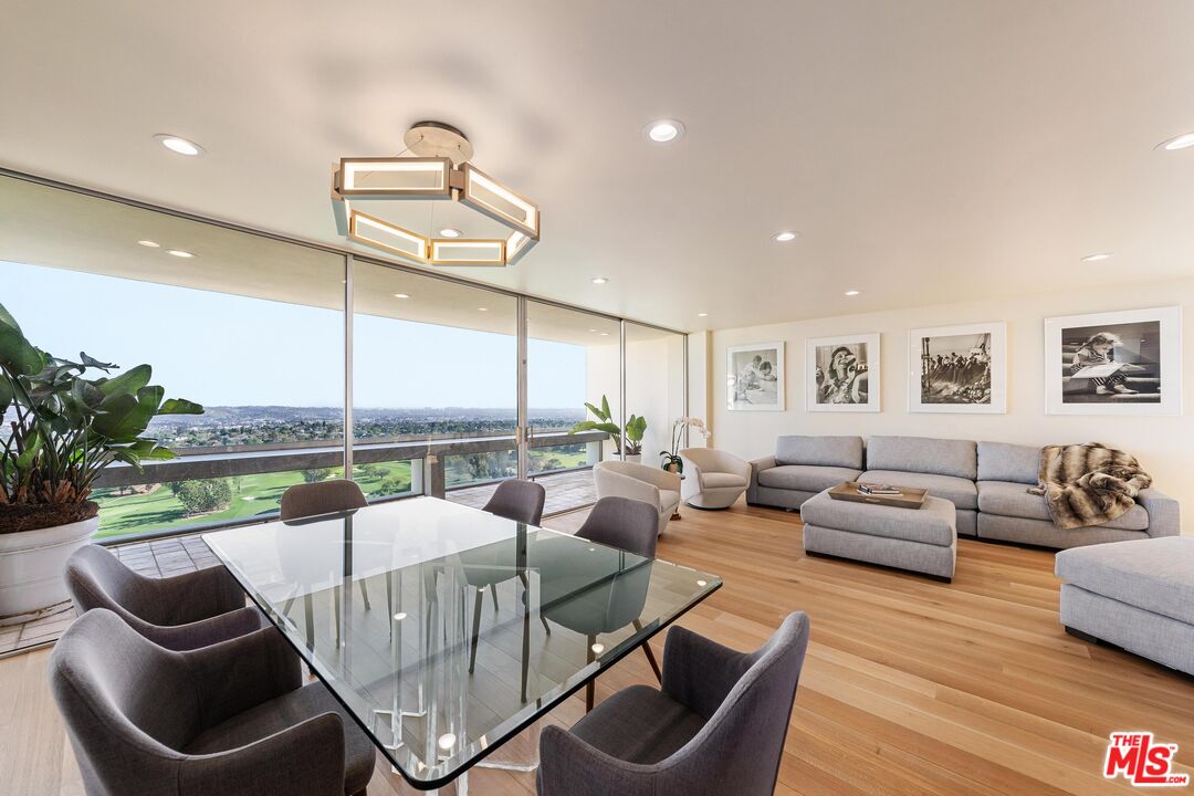 2220 Avenue Of The Stars Unit: 2306