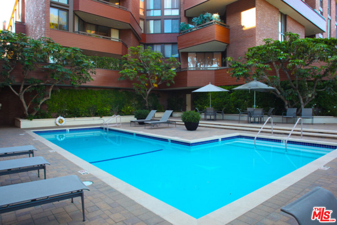 300 N Swall Dr Unit: 354