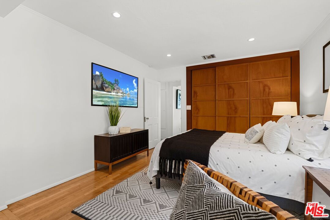 2666 La Cuesta Dr