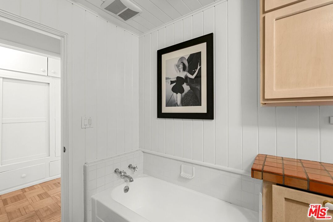 2666 La Cuesta Dr