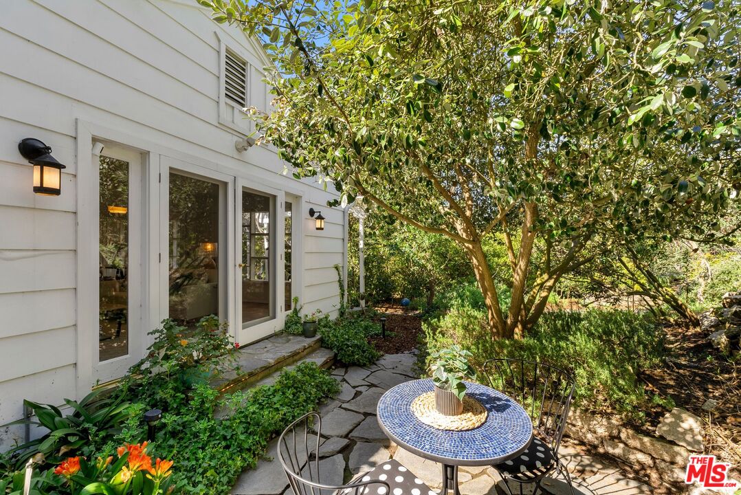 2666 La Cuesta Dr