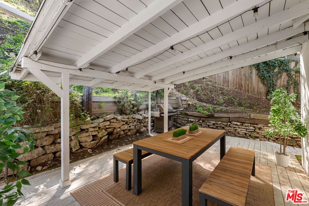 2666 La Cuesta Dr
