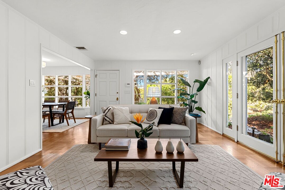 2666 La Cuesta Dr