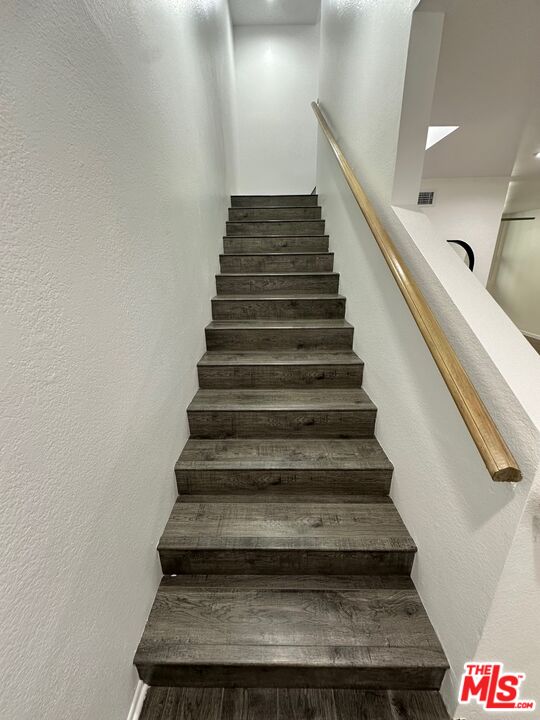 10315 Missouri Ave Unit: 102