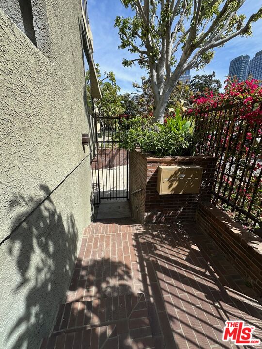 10315 Missouri Ave Unit: 102