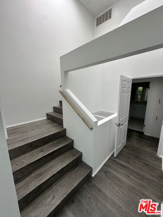 10315 Missouri Ave Unit: 102
