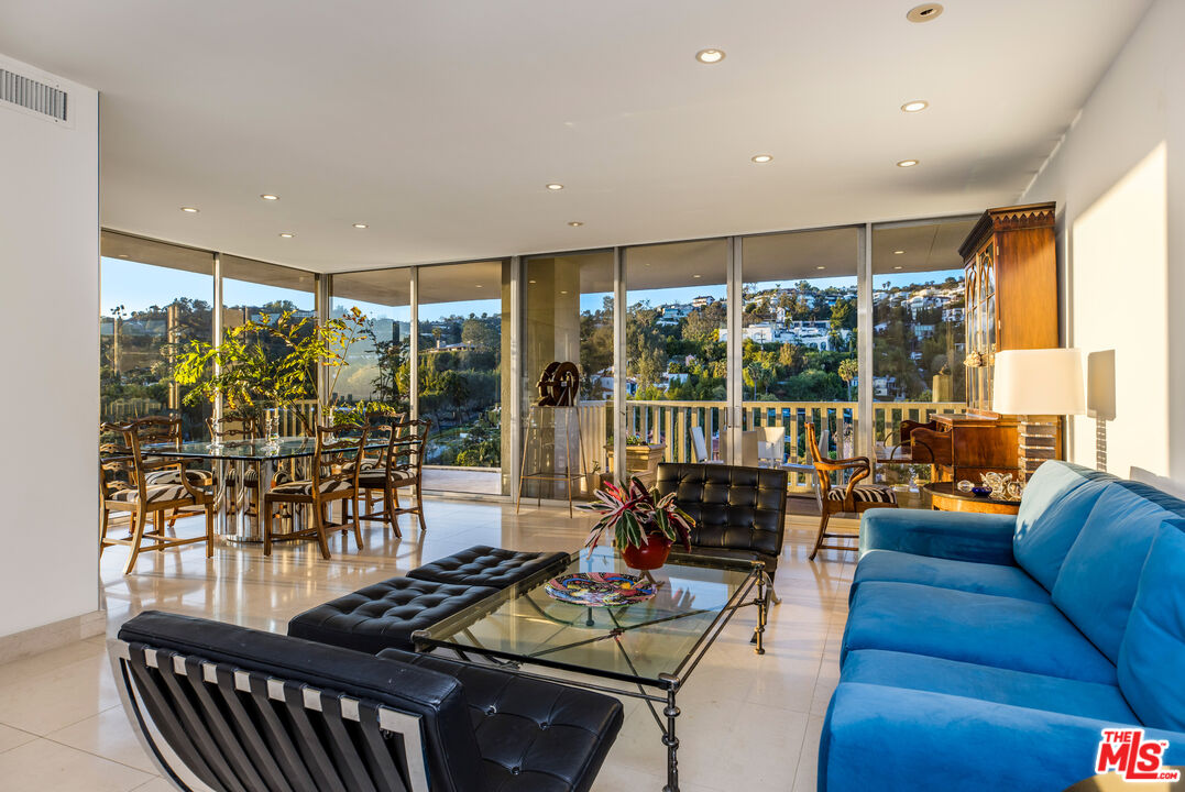 9255 Doheny Rd Unit: 1101