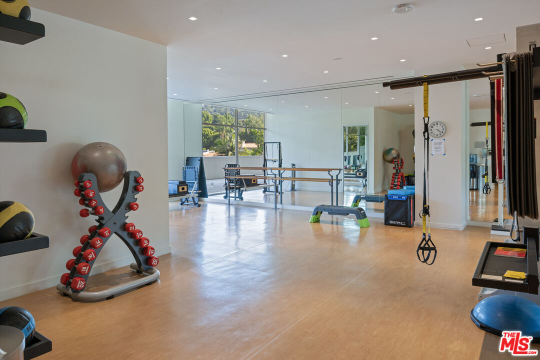 9255 Doheny Rd Unit: 1101