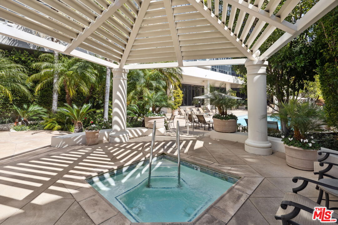 10724 Wilshire Blvd Unit: 1005