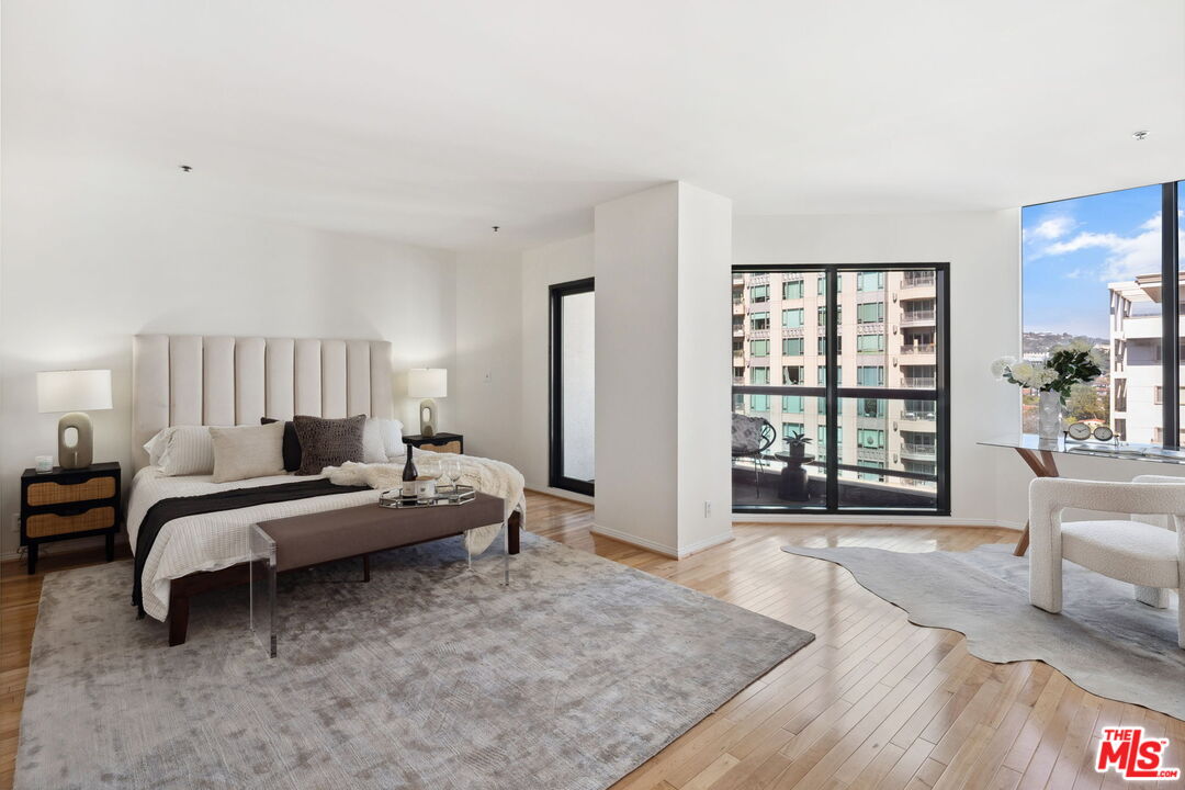 10724 Wilshire Blvd Unit: 1005