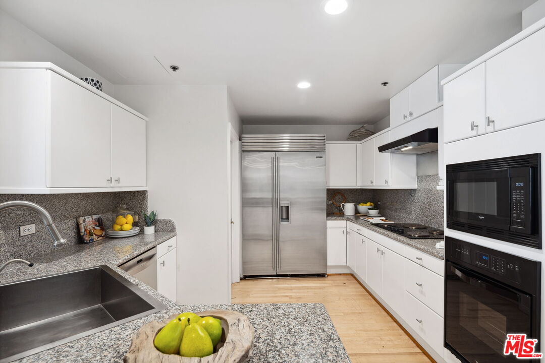 10724 Wilshire Blvd Unit: 1005