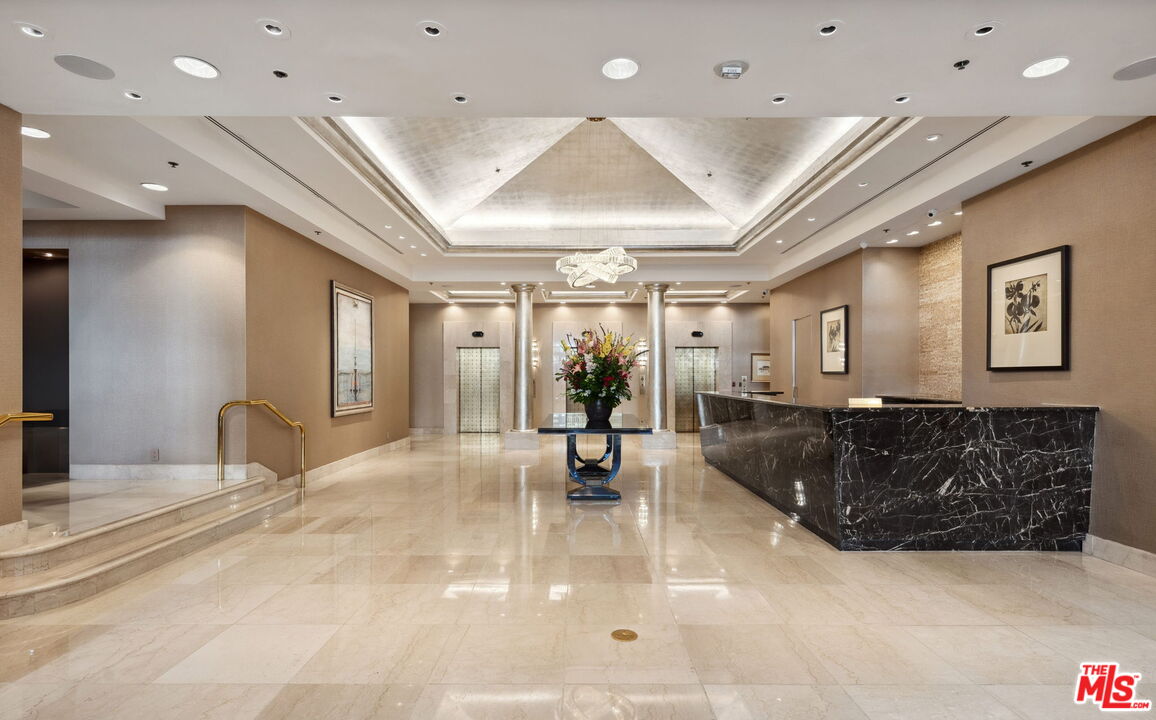 10724 Wilshire Blvd Unit: 1005