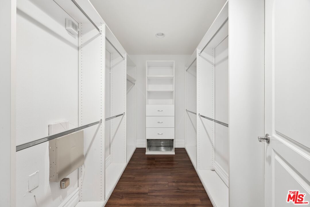 1530 Camden Ave Unit: 105