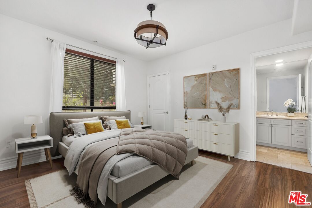 1530 Camden Ave Unit: 105