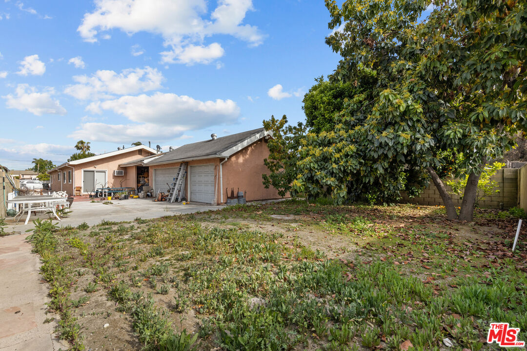 5871 Fullerton Ave