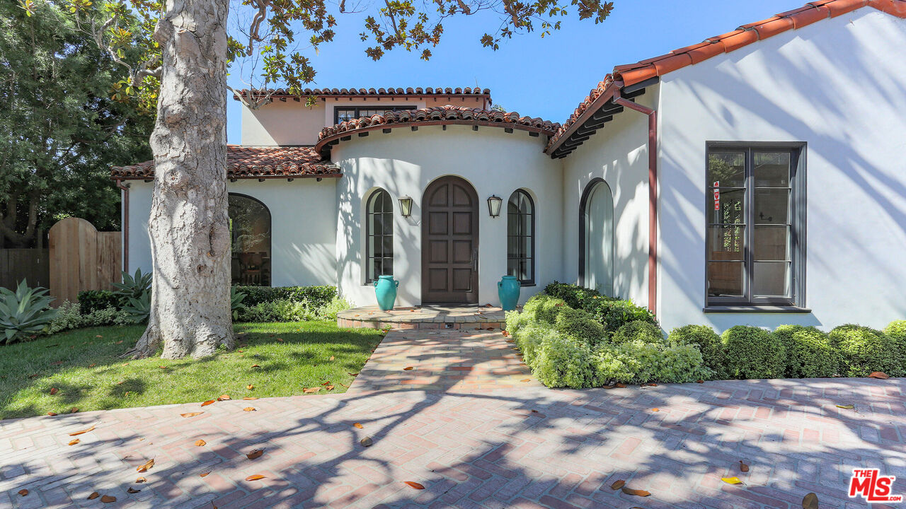 317 Mesa Rd