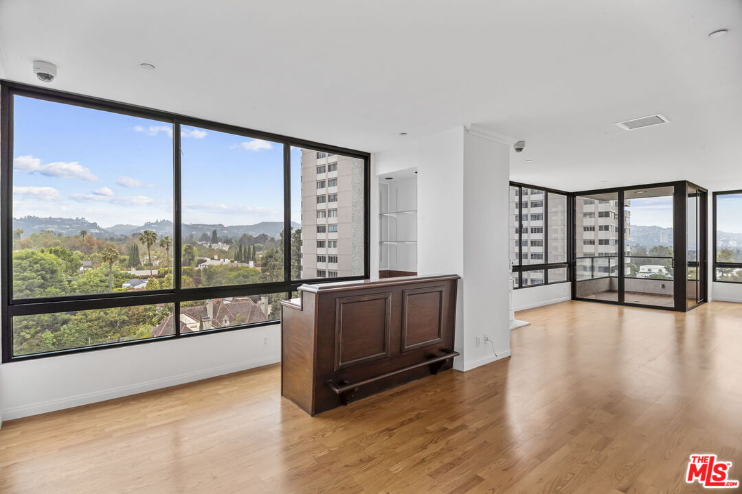 10350 Wilshire Blvd Unit: 801