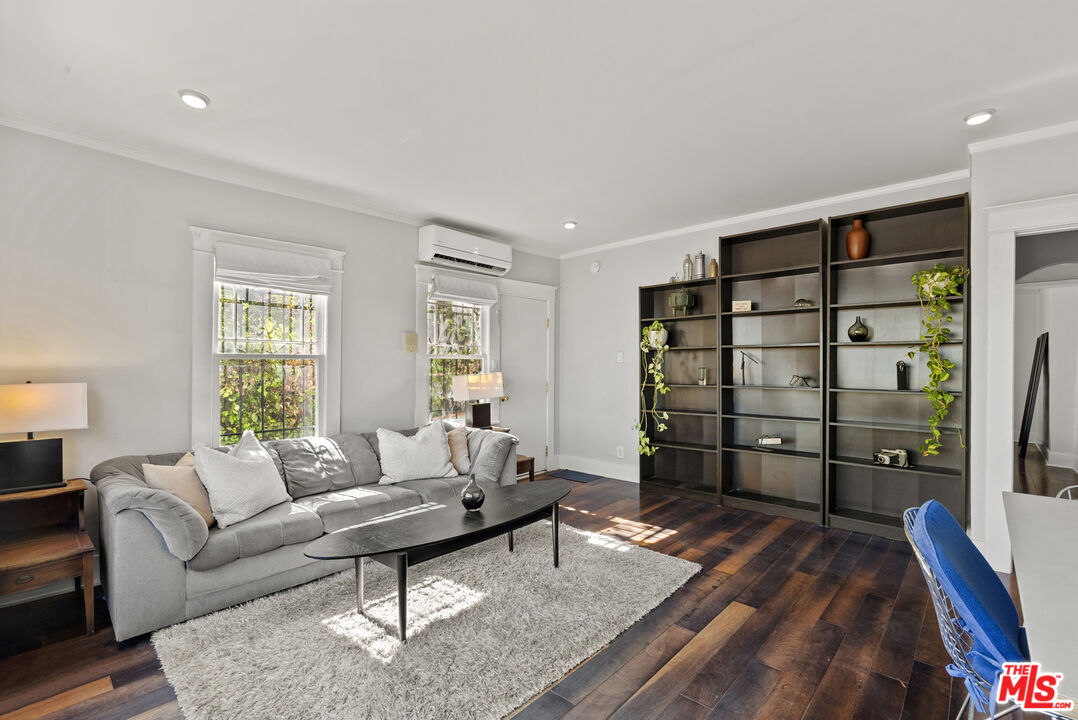 2014 Whitley Ave Unit: 3
