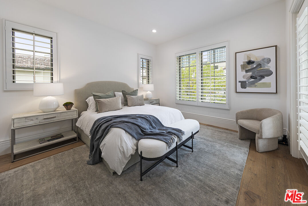 10210 Century Woods Dr