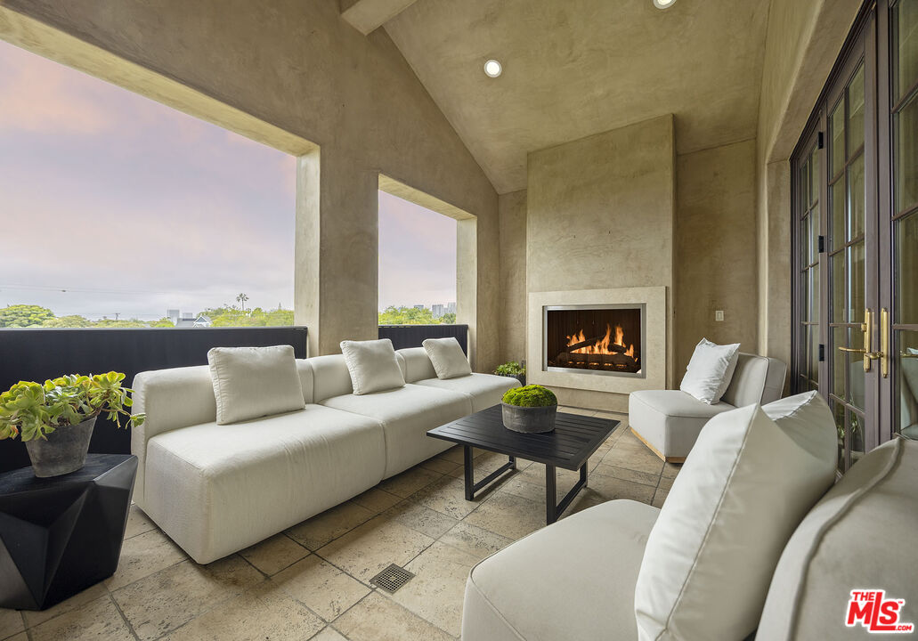 10210 Century Woods Dr