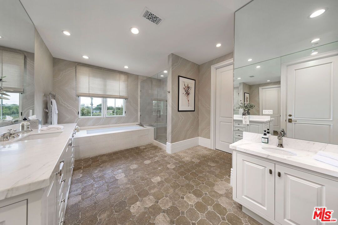 10210 Century Woods Dr