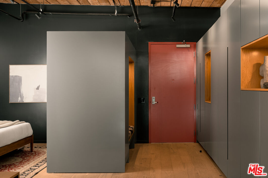 530 S Hewitt St Unit: 443