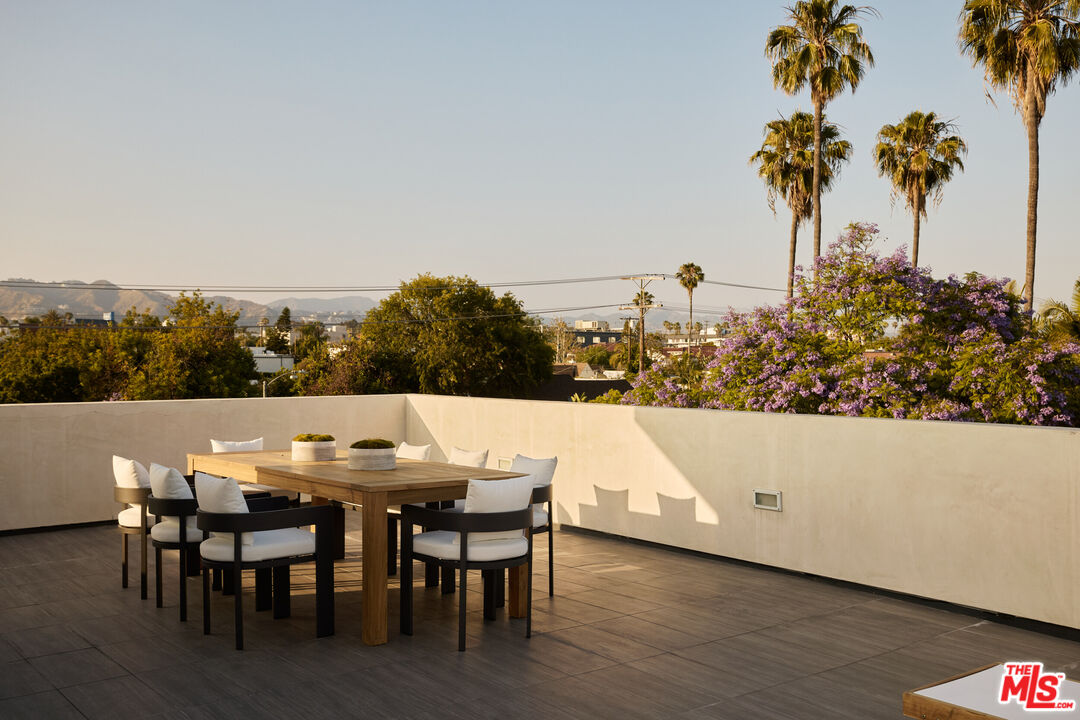 105 S Laurel Ave