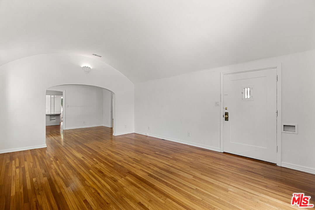 515 N Kings Rd