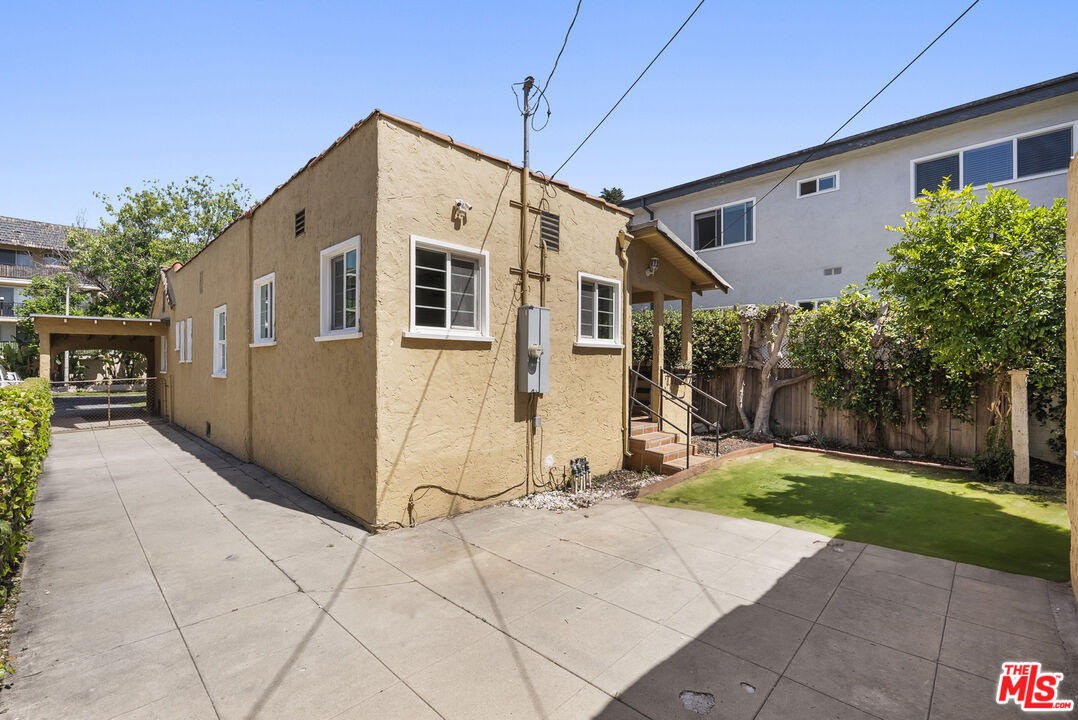 515 N Kings Rd